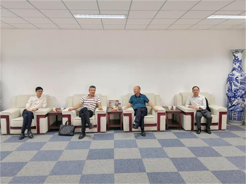 清华研究院陆院长一行 来新利官方网站_新利（中国）股份有限公司共商产业规划