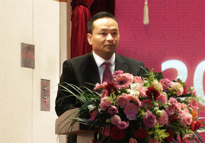 集团副总、纪委副书记张成彪同志作新利官方网站_新利（中国）股份有限公司“关于2018年违纪违规及重大事故责任单位的通报及处理决定”